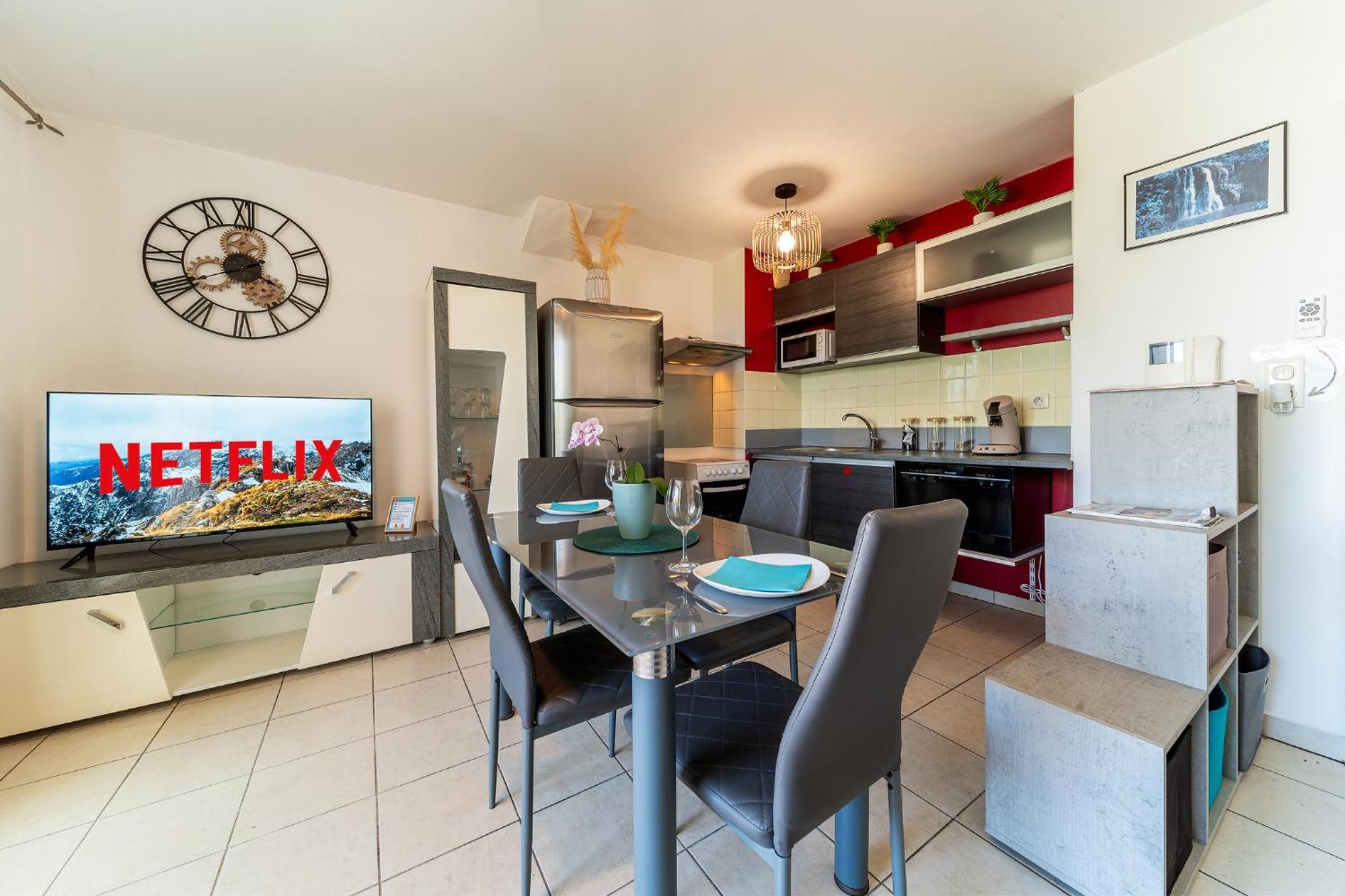 Arrivee Autonome - Parking Interieur - Netflix Daire Saint-Denis Dış mekan fotoğraf